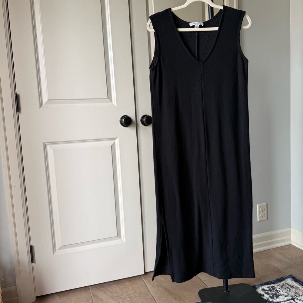 Amour Vert Black Midi Dress Sleeveless Minimalist Travel Comfort Spanx Style S